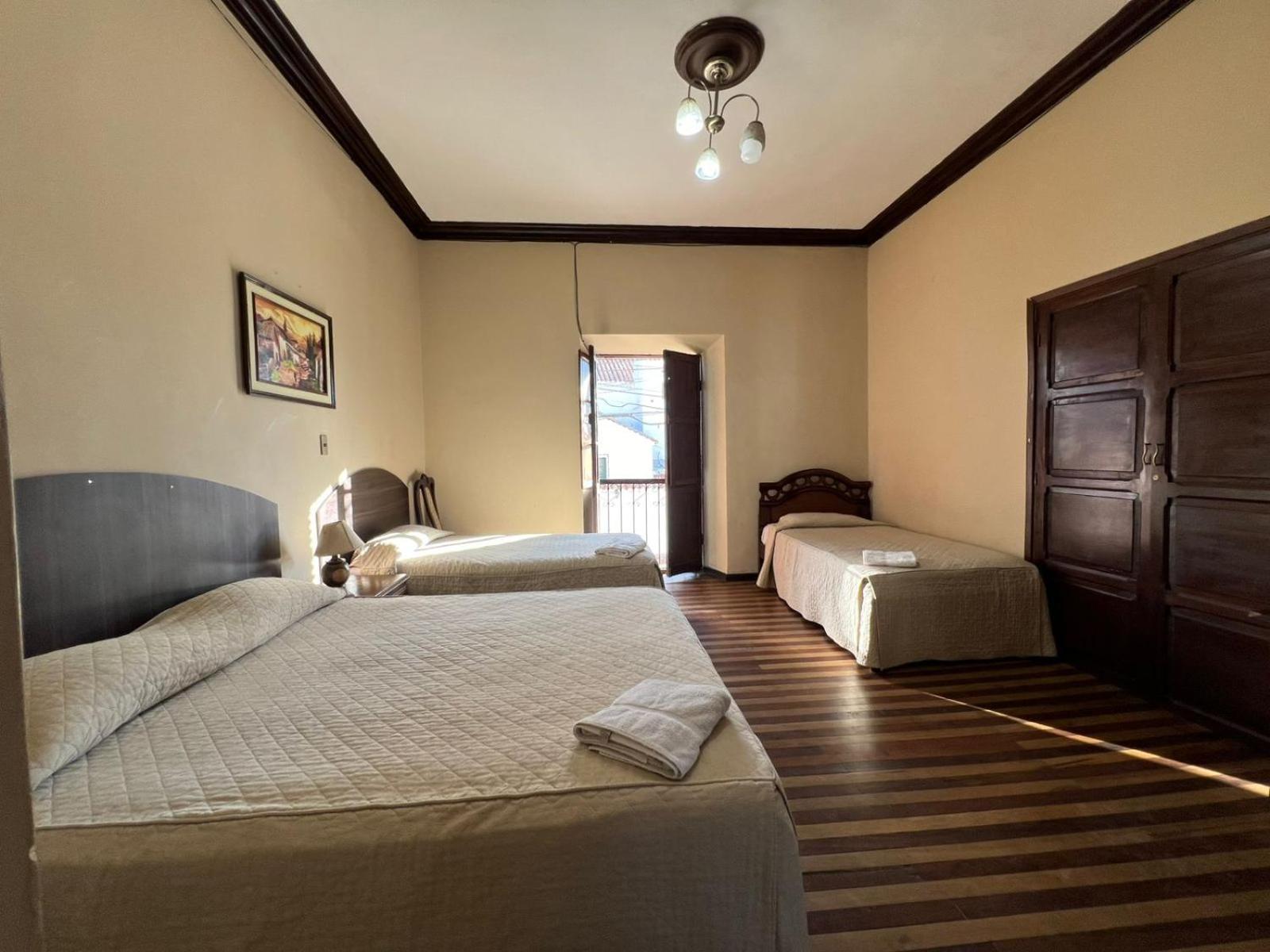 La Culta Centro Cultural Y Hostal Sucre Dış mekan fotoğraf